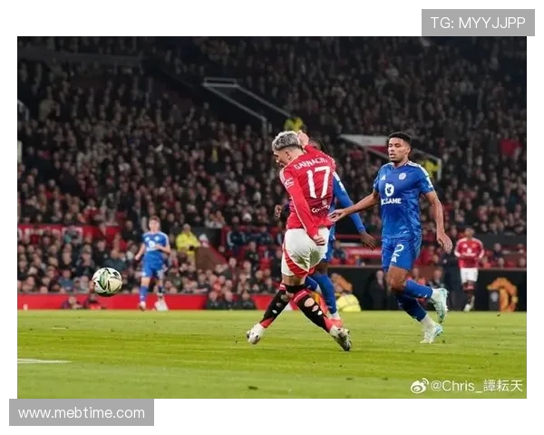 以弗莱彻之子杰克迎来曼联一线队正式比赛首秀青训传承红魔未来中场新篇章