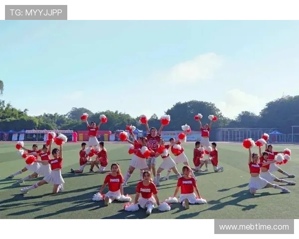 深圳啦啦队赛后舞动点燃广东主场气氛拉满的篮球之夜美拍瞬间